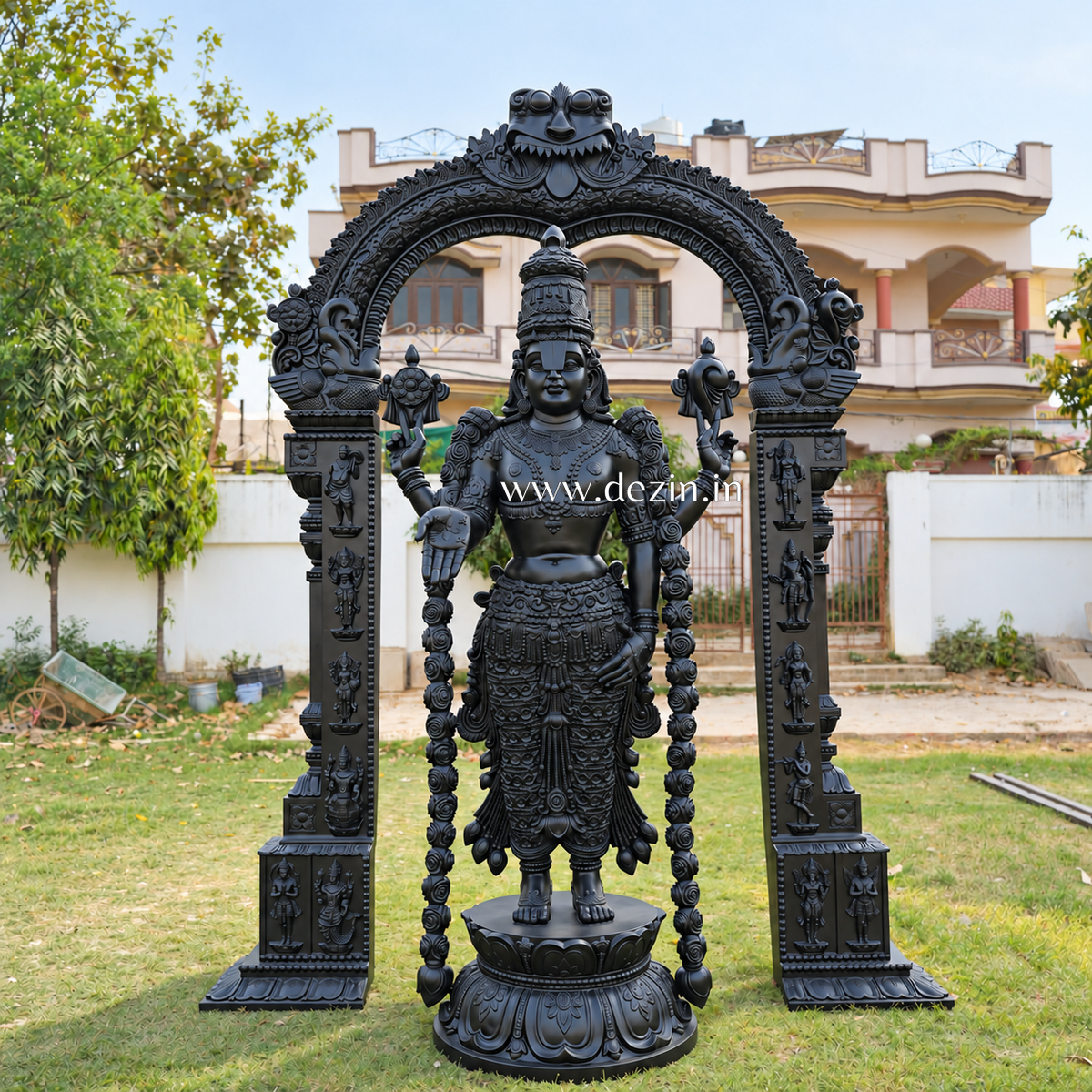 8ft Lord Balaji Statue with 10ft Prabhavali | Temple-Style Spiritual Sculpture